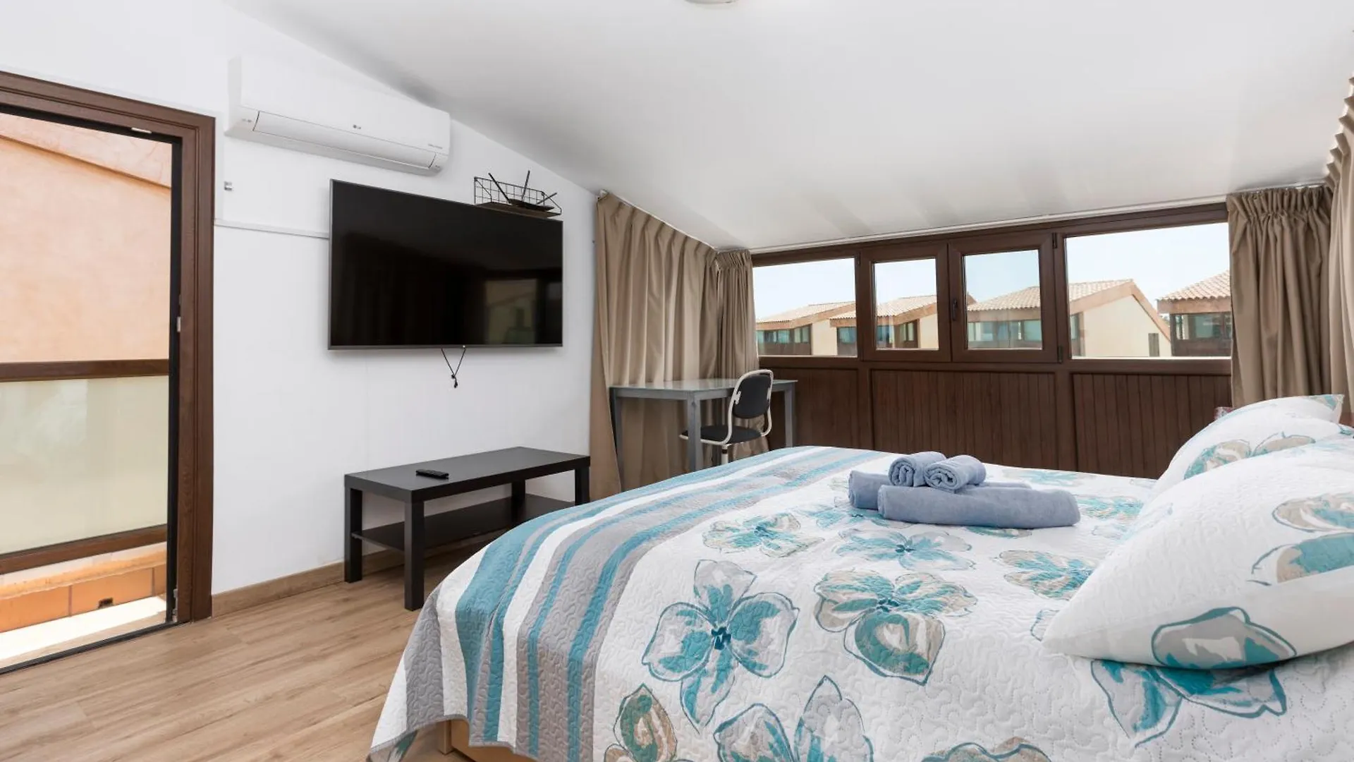 Sunset Beach 4 Bedroom Villa 200M To Beach+Fast Wifi Corralejo