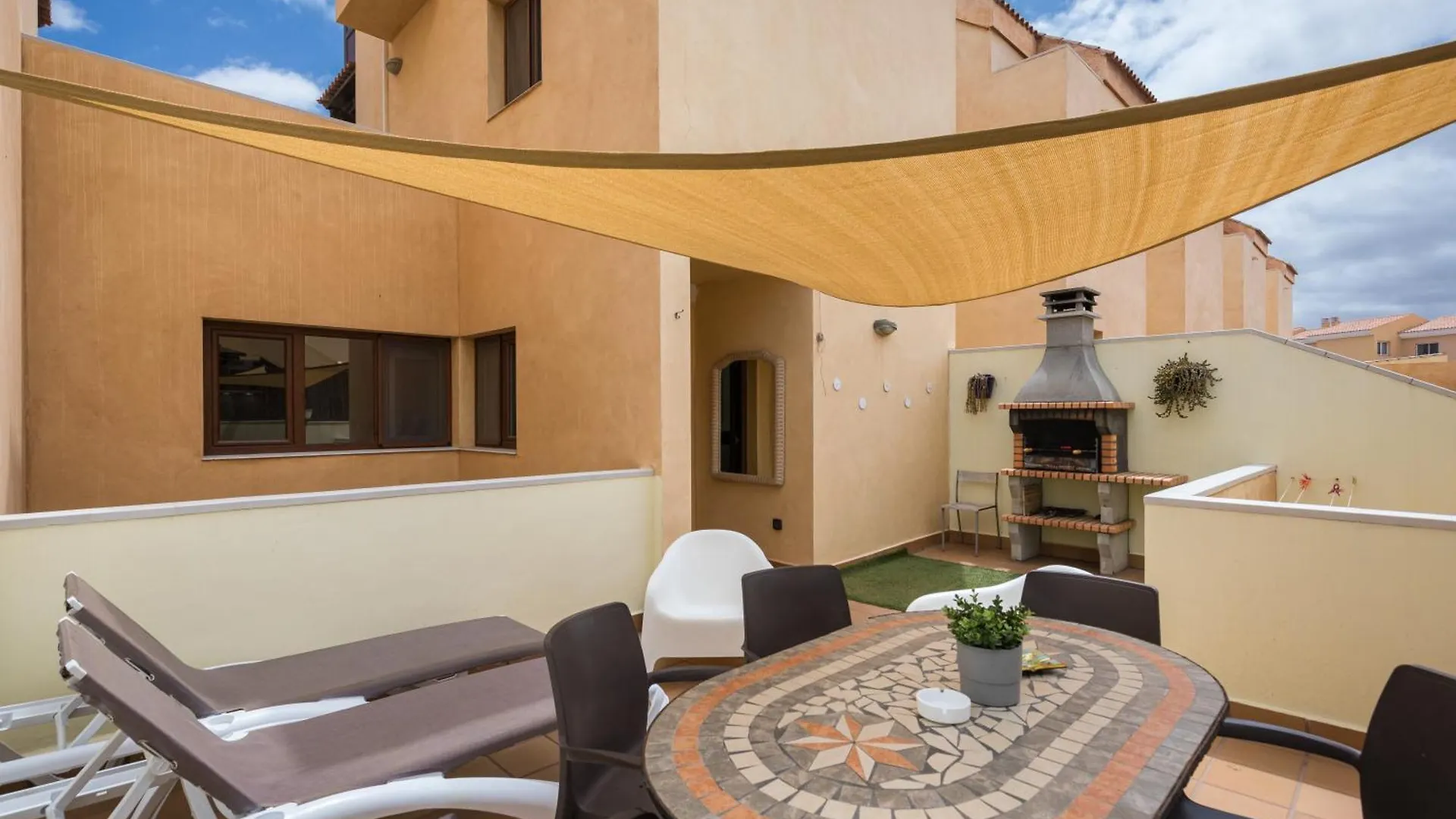 Sunset Beach 4 Bedroom Villa 200M To Beach+Fast Wifi Corralejo España