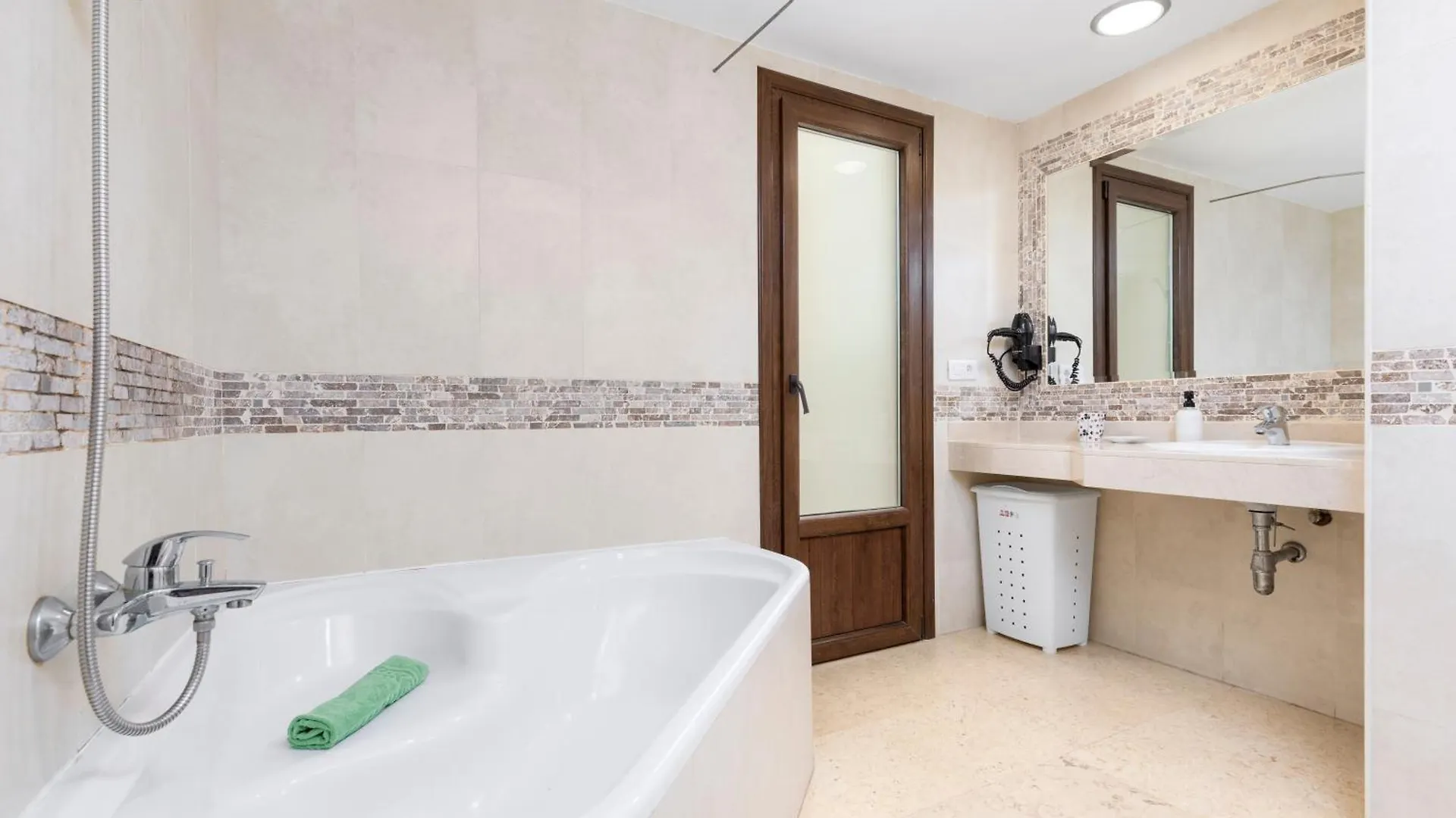 Sunset Beach 4 Bedroom Villa 200M To Beach+Fast Wifi Corralejo