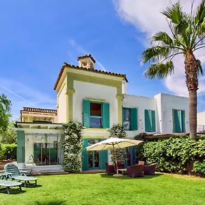 villa-adosado-en-ribera-del-emperador.1costadelsol.com/